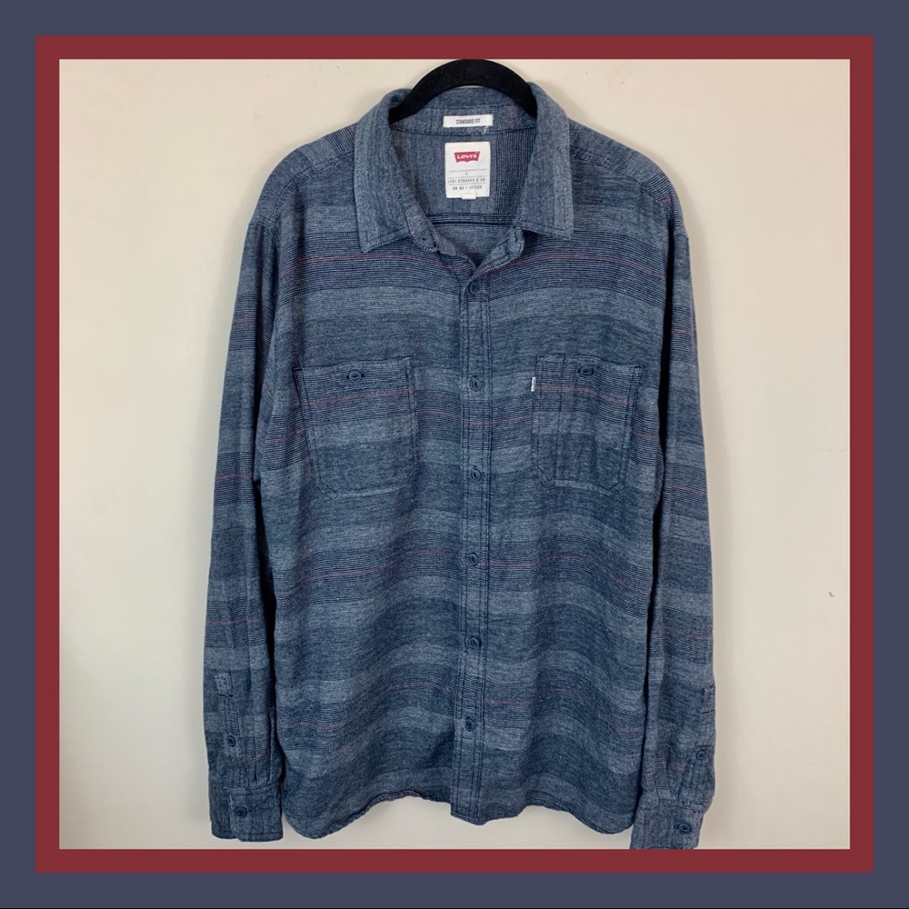 3for$20🛒 Levi’s Men’s Striped Shirt Size Large